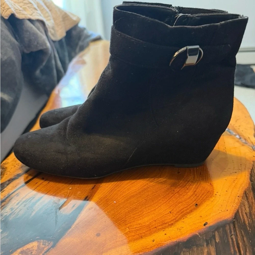 Black Ankle Boots with Buckle size 9- Fall Autumn Winter